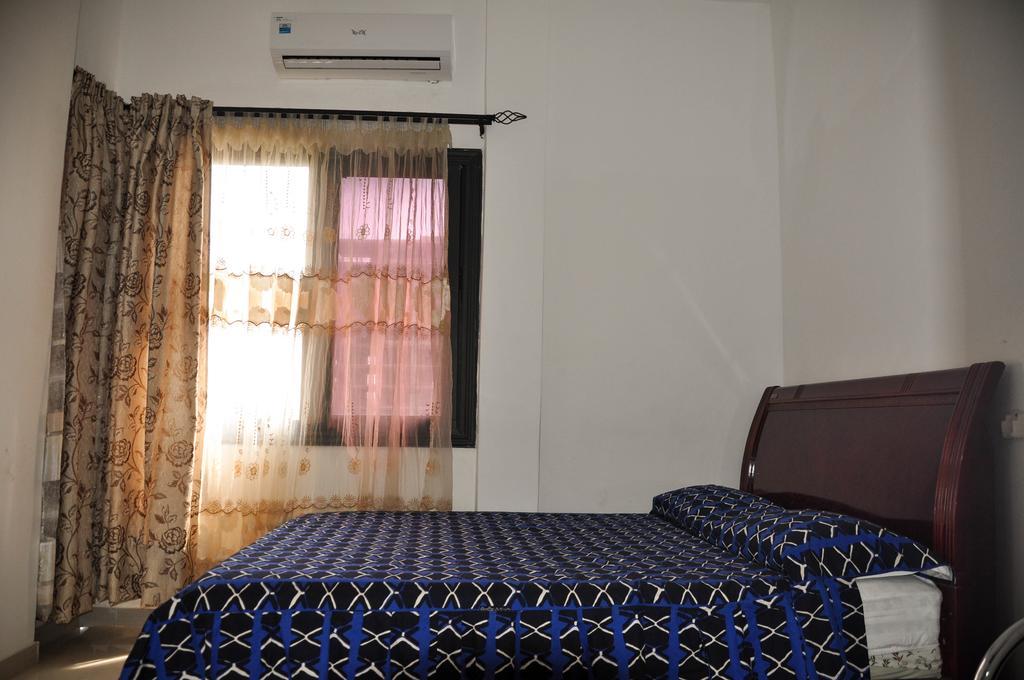 Guest House Lumen Lome Exterior photo